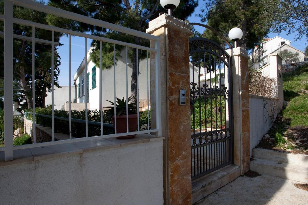 מילנה Villa Ida מראה חיצוני תמונה